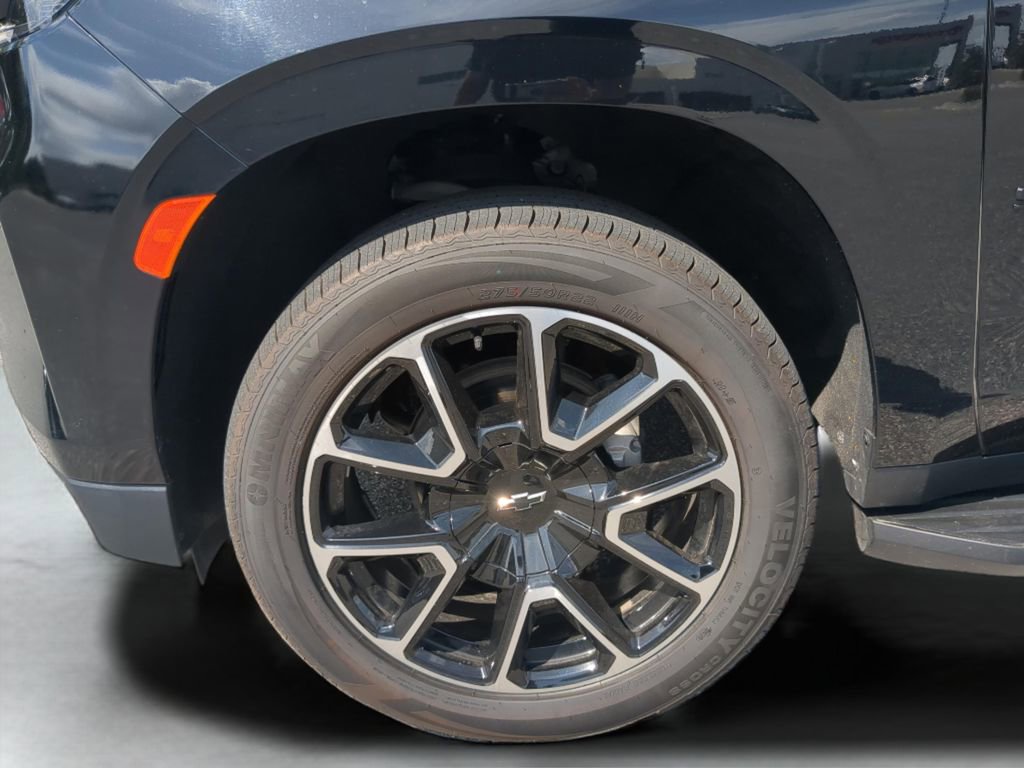 Used 2024 Chevrolet Suburban RST RWD image 25