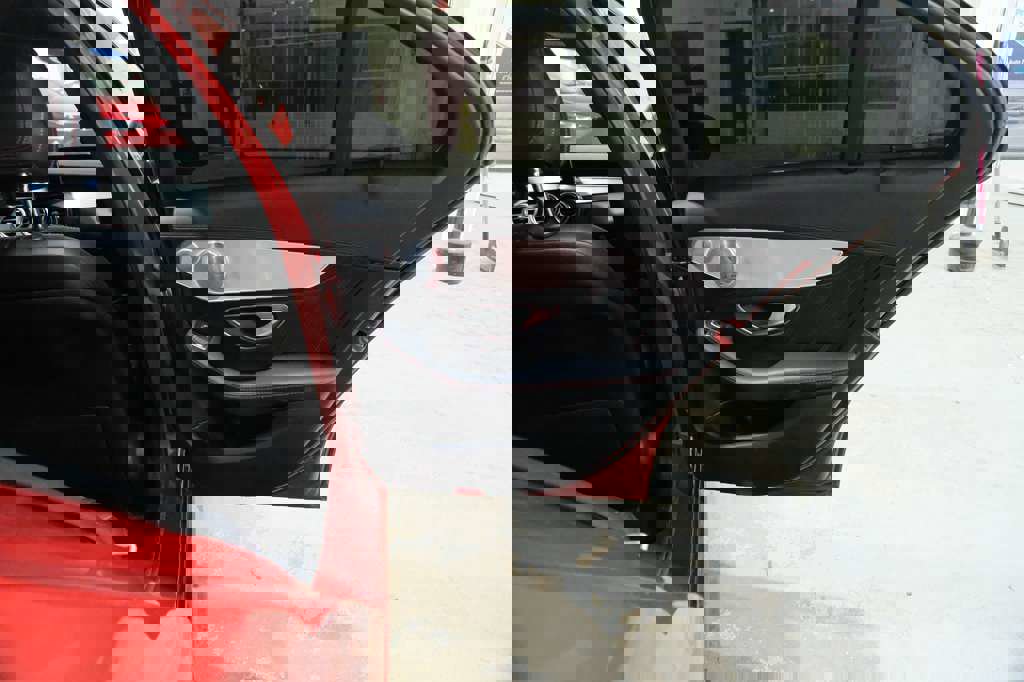 Used 2018 Mercedes-Benz C 43 AMG 4MATIC Sedan w/ Parking Assist Package image 27