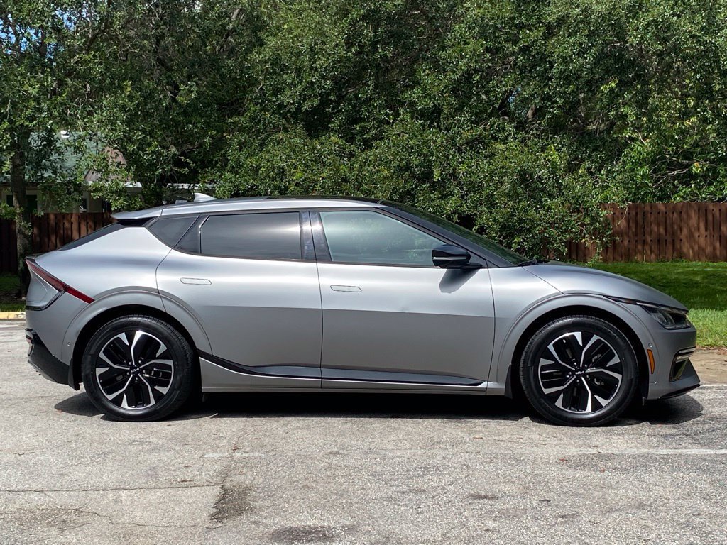 Used 2023 Kia EV6 GT-Line w/ GT-Line Suede Seat Package RWD image 11