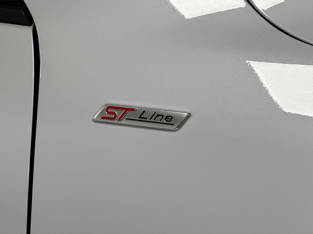 Certified 2025 Ford Escape ST-Line FWD image 23