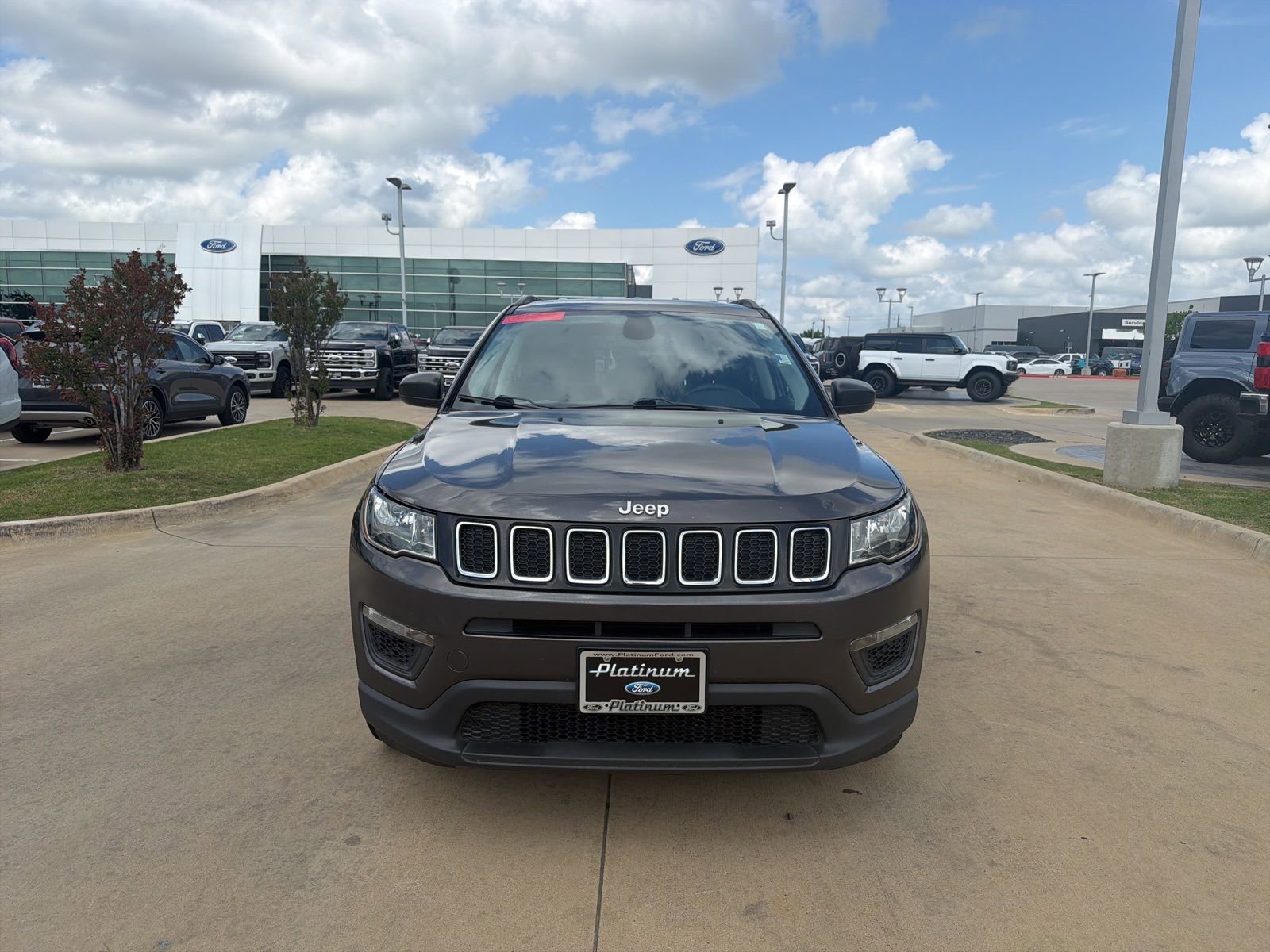 Used 2019 Jeep Compass Sport w/ Tech Group image 9
