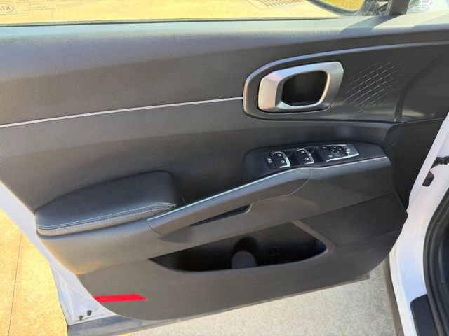 Used 2021 Kia Sorento S w/ Panoramic Sunroof Package image 14