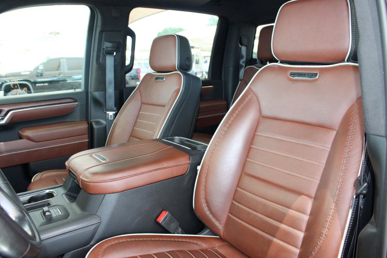 Used 2026 GMC Sierra 3500 Denali Ultimate AWD/4WD image 12