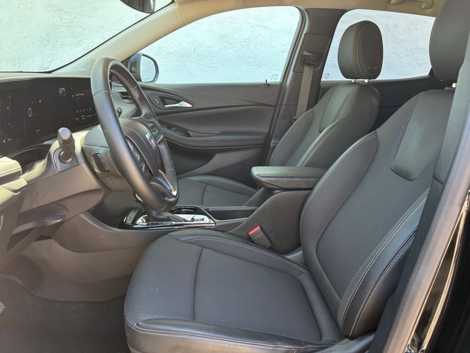 Used 2025 Buick Encore GX Preferred image 25