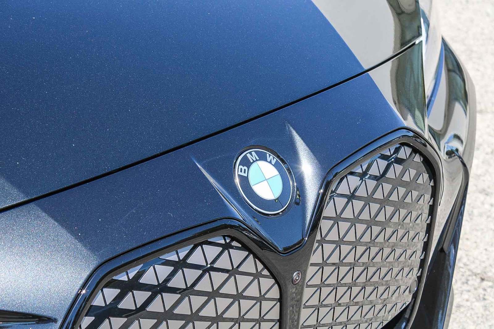New 2026 BMW i4 xDrive40i w/ M Sport Package AWD/4WD image 9