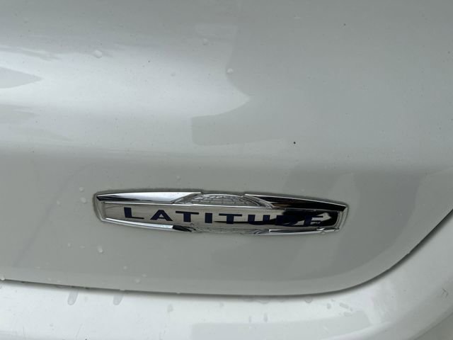 Used 2020 Jeep Compass Latitude FWD image 14