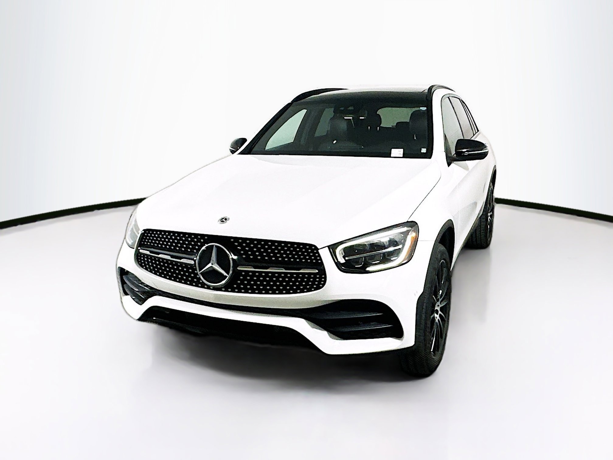 Used 2022 Mercedes-Benz GLC 300 image 3