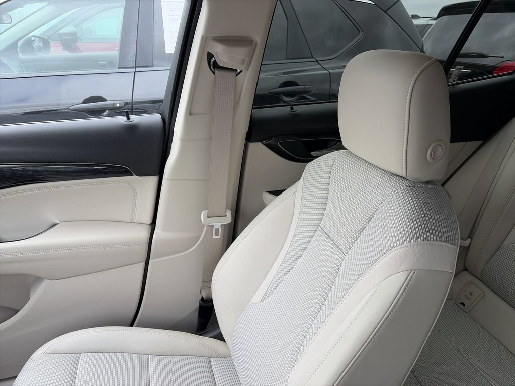Used 2023 Buick Envision Preferred AWD/4WD image 22