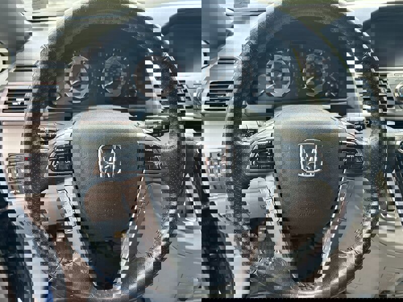 Used 2014 Honda Odyssey Touring image 22