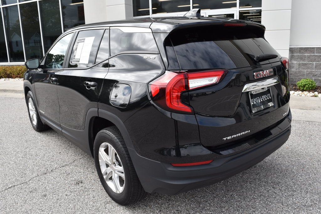 Used 2024 GMC Terrain SLE AWD/4WD image 5