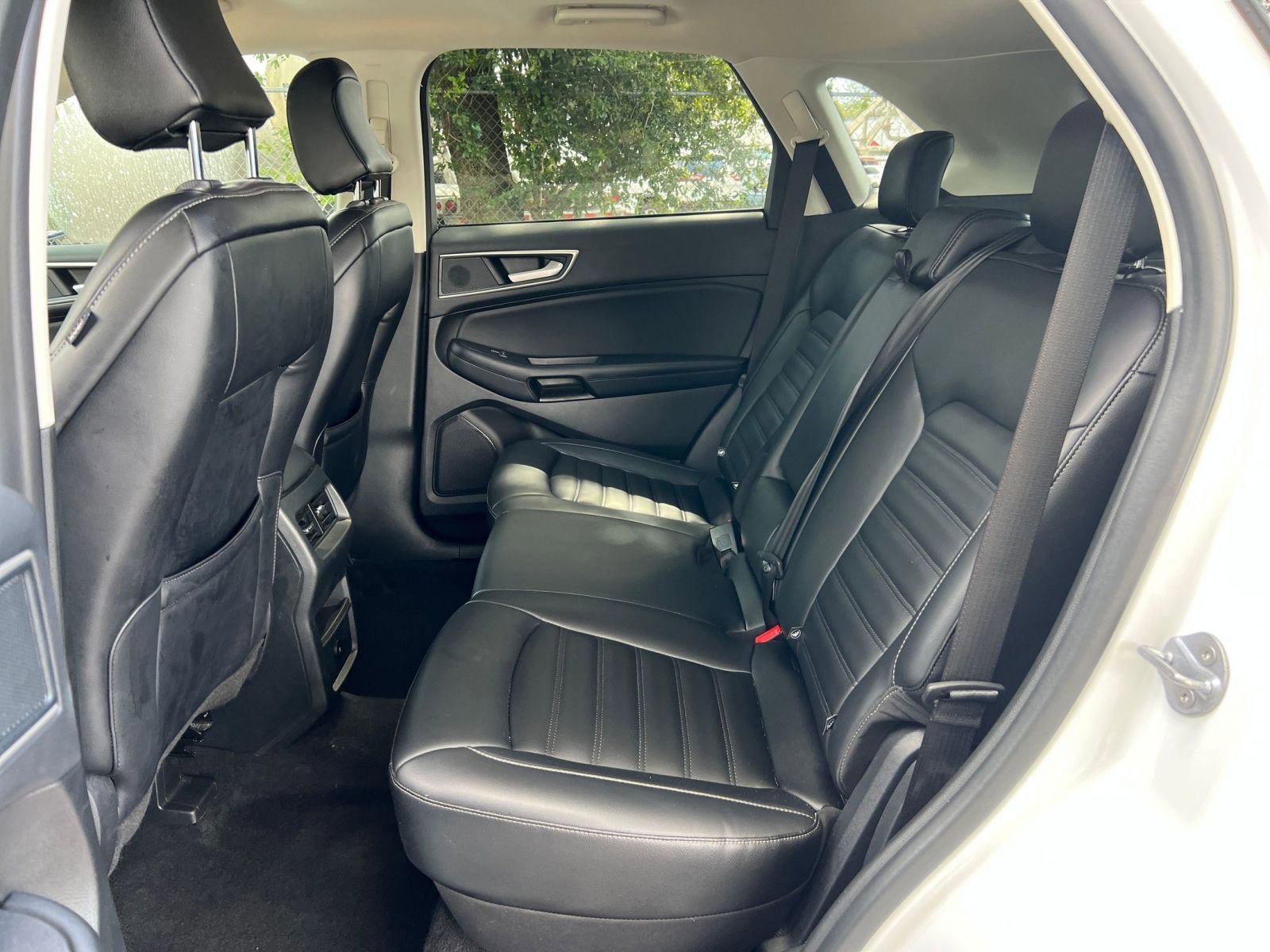 Used 2024 Ford Edge SEL image 36