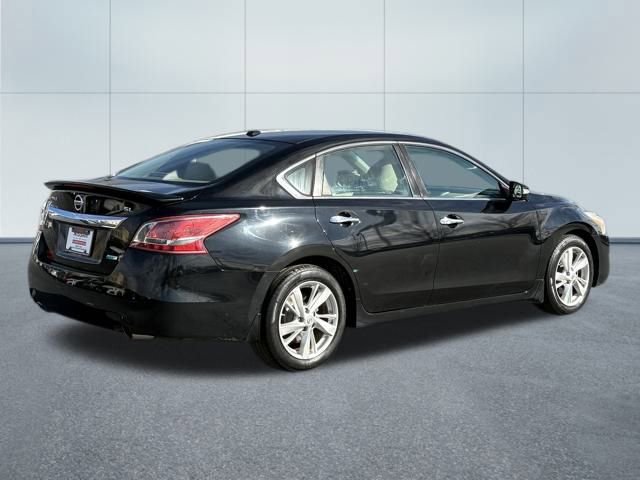 Used 2013 Nissan Altima 2.5 SL w/ Technology Pkg image 4