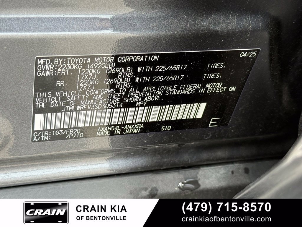 Used 2025 Toyota RAV4 LE AWD/4WD image 35