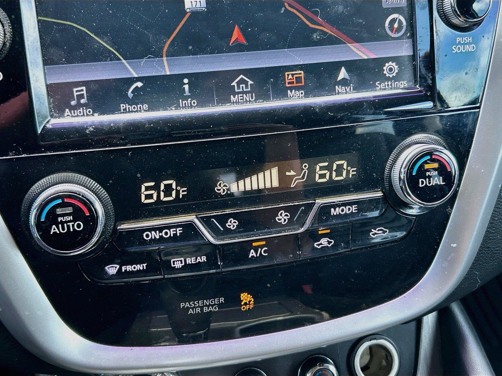 Used 2015 Nissan Murano Platinum w/ Platinum Technology Package FWD image 32