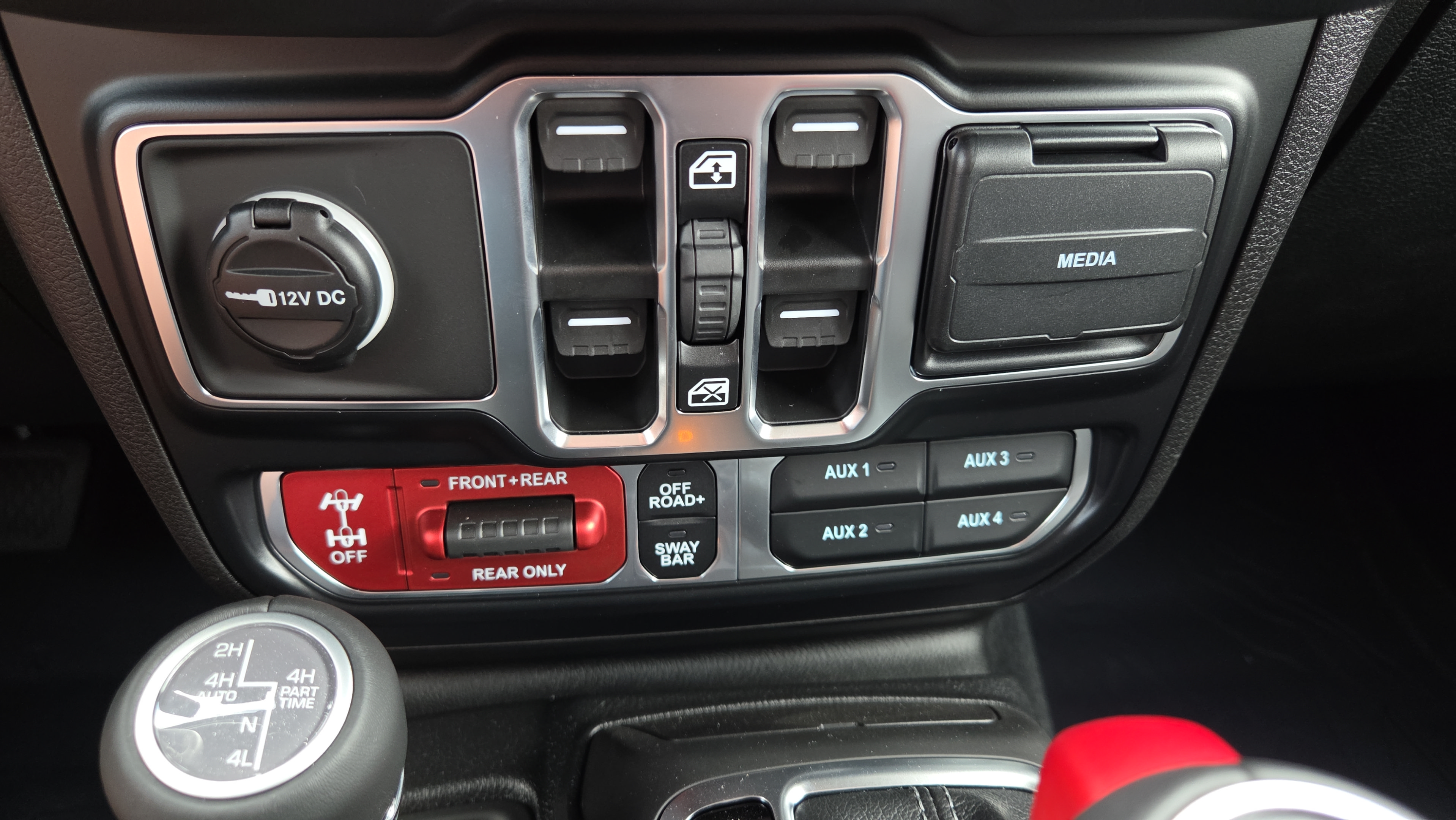 Used 2026 Jeep Wrangler Unlimited Rubicon AWD/4WD image 25
