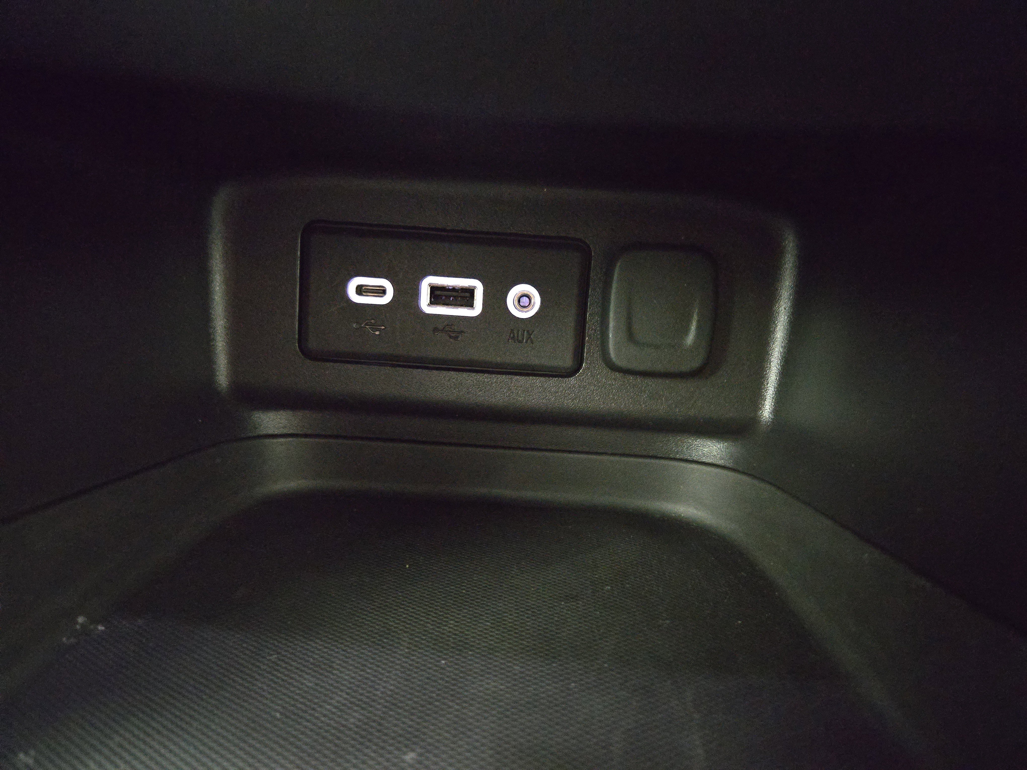 Used 2019 Chevrolet Equinox LT image 27