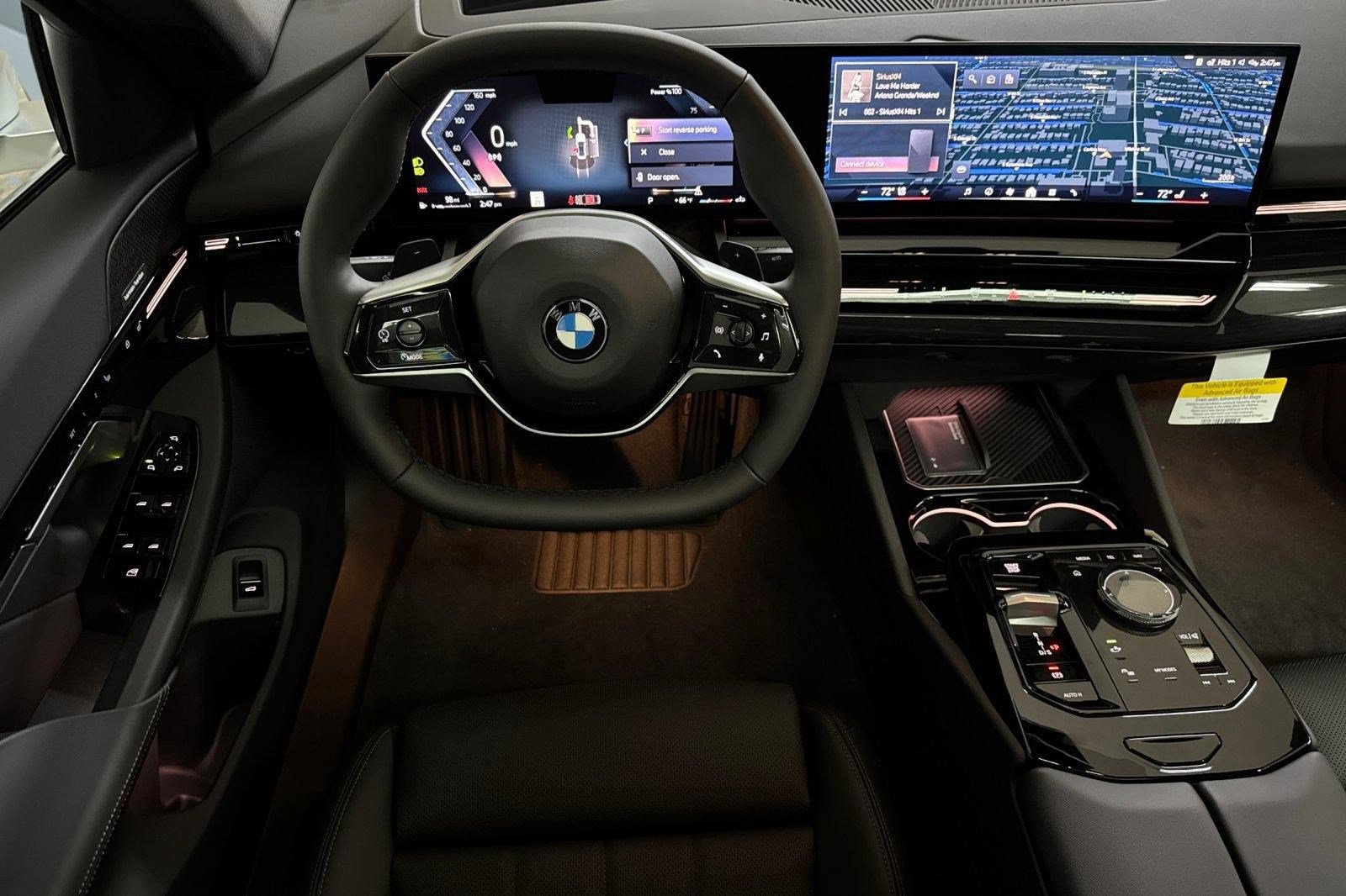 Used 2026 BMW 530i w/ Premium Package RWD image 27