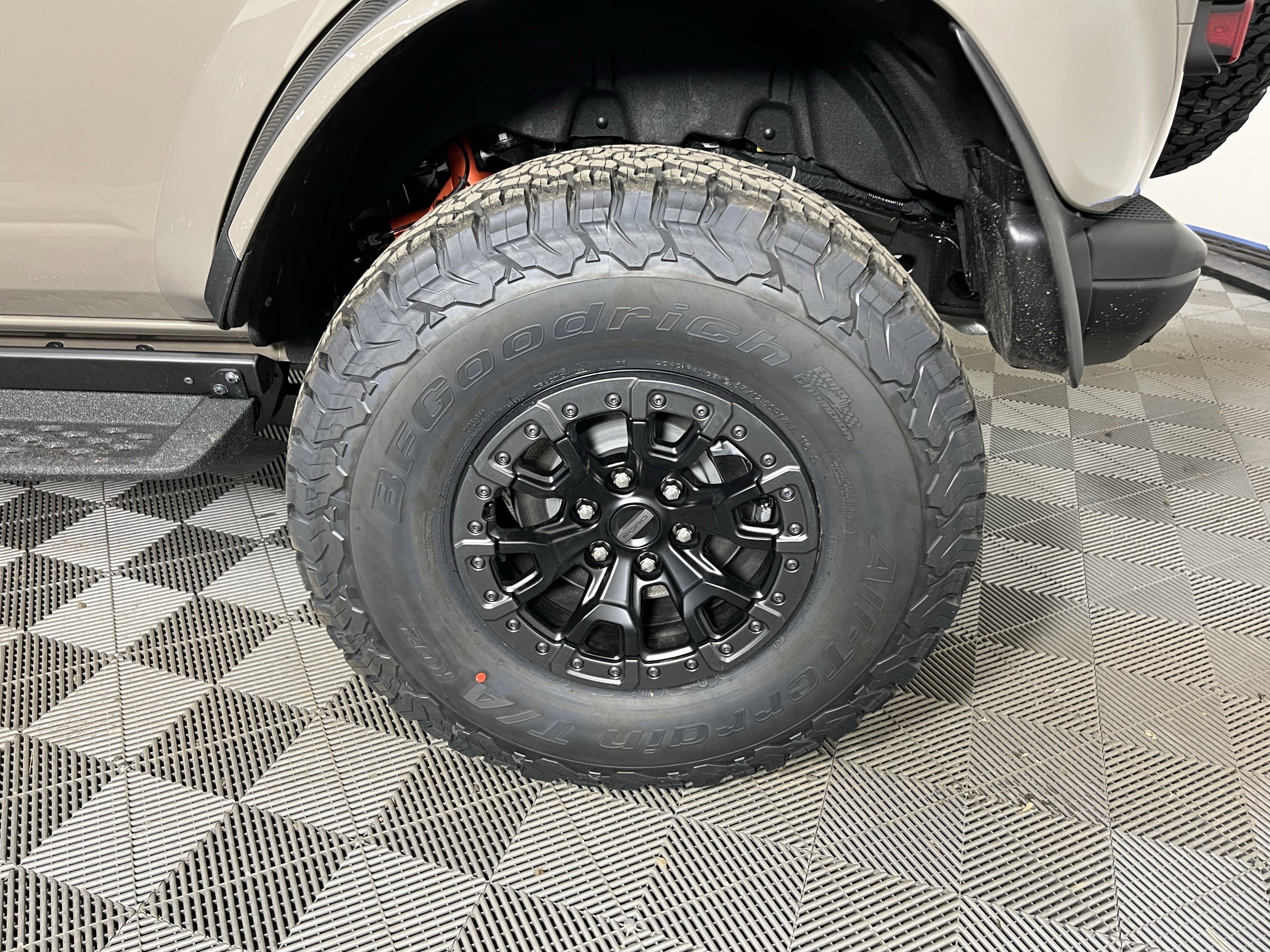 New 2025 Ford Bronco Raptor w/ Interior Carbon Fiber Pack image 20