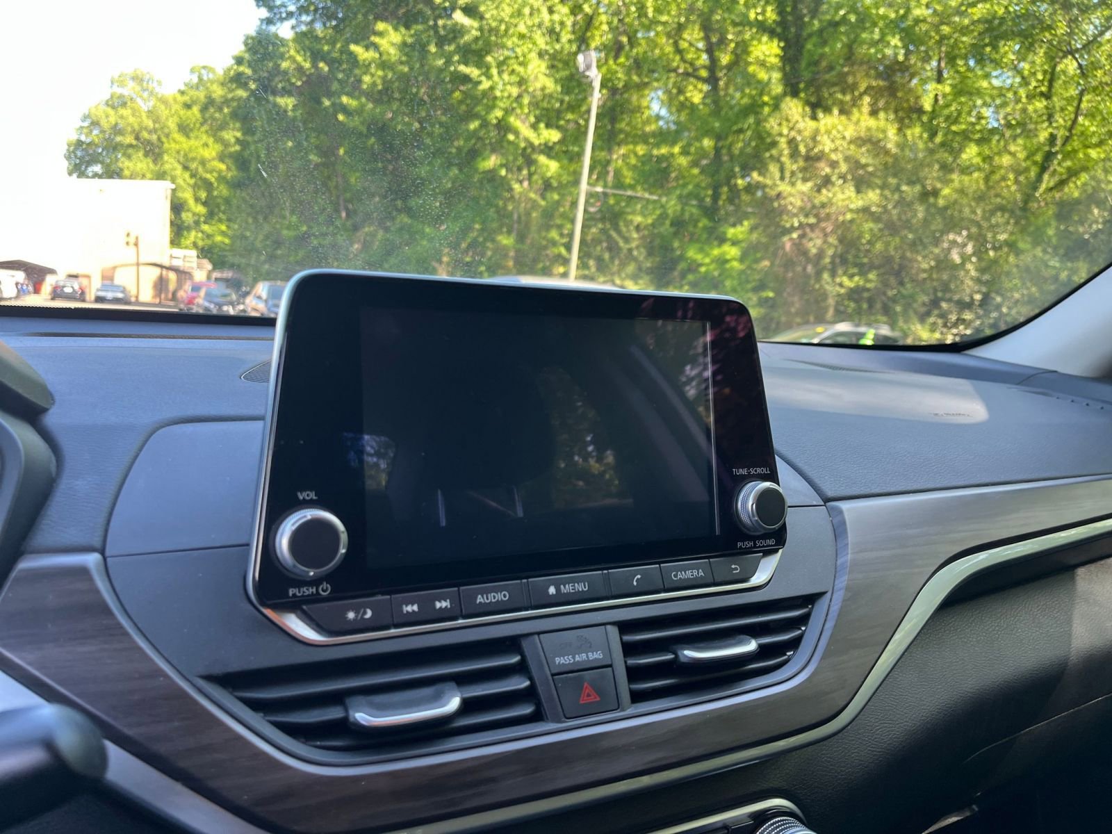 Used 2025 Nissan Altima 2.5 SV image 17