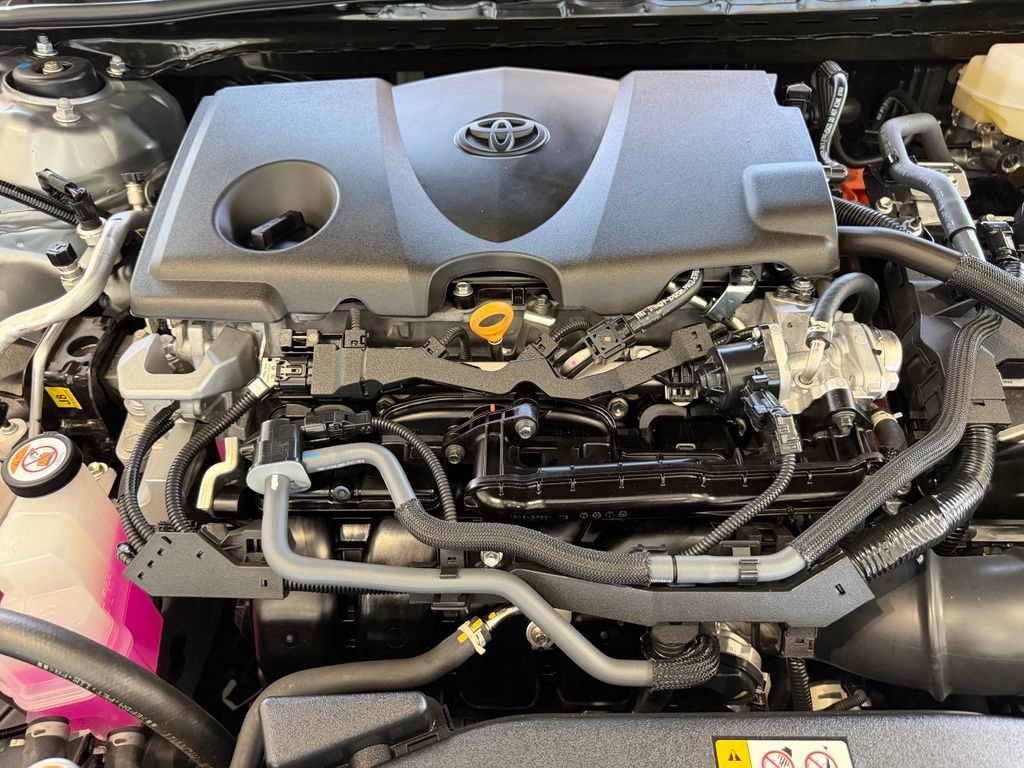 Used 2026 Toyota Camry SE FWD image 35