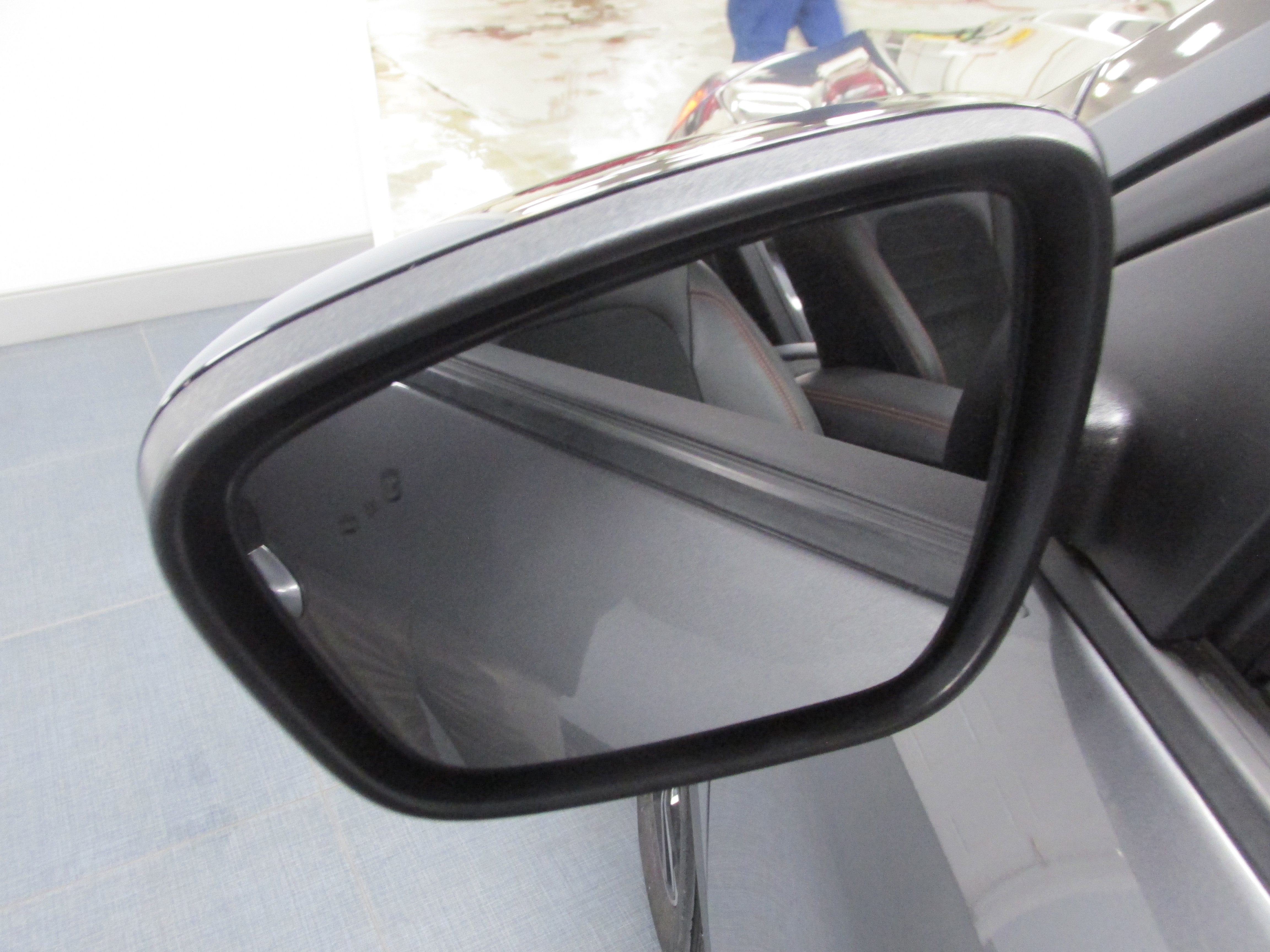 Used 2022 Ford Escape SEL w/ SEL Stealth AWD Package image 17