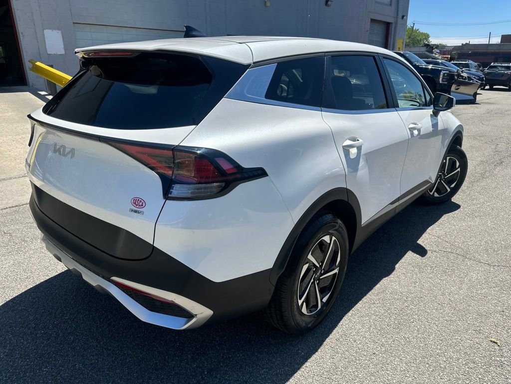 Used 2023 Kia Sportage LX AWD/4WD image 6