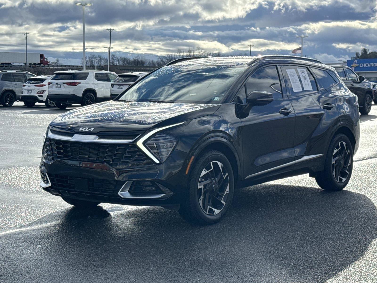 Used 2025 Kia Sportage SX image 27