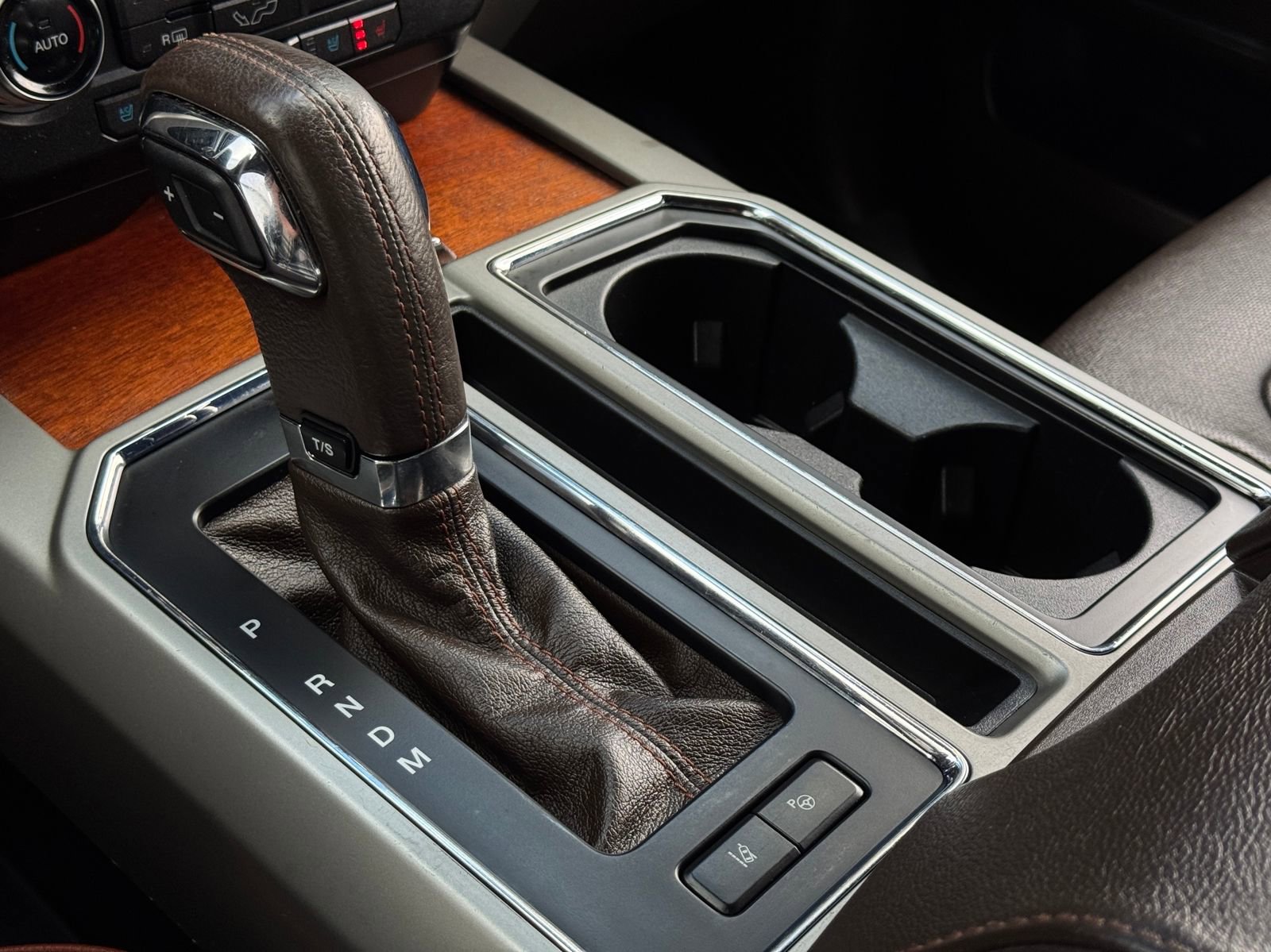 Used 2017 Ford F150 King Ranch w/ Equipment Group 601A Luxury image 24