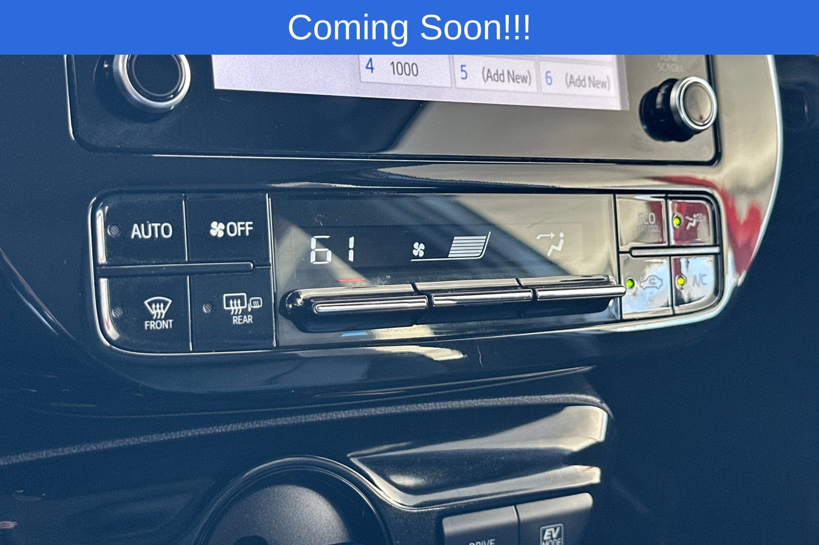 Used 2020 Toyota Prius XLE FWD image 21