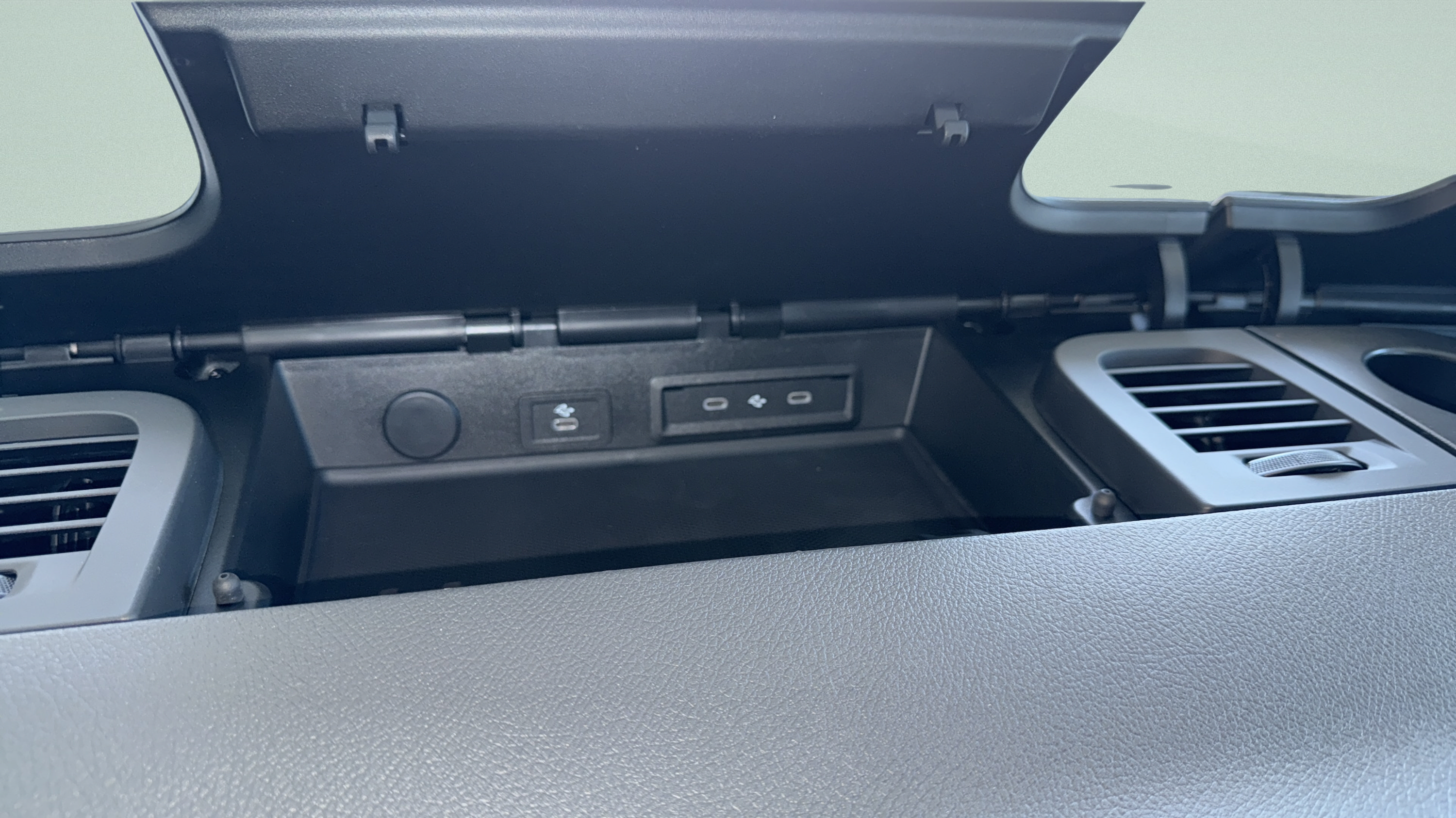 New 2026 Mercedes-Benz Sprinter 2500 image 38