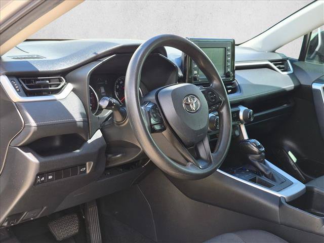 Used 2022 Toyota RAV4 XLE w/ Convenience Package FWD video 2