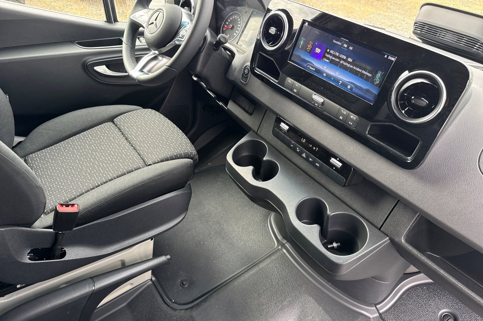 New 2025 Mercedes-Benz Sprinter 2500 image 17