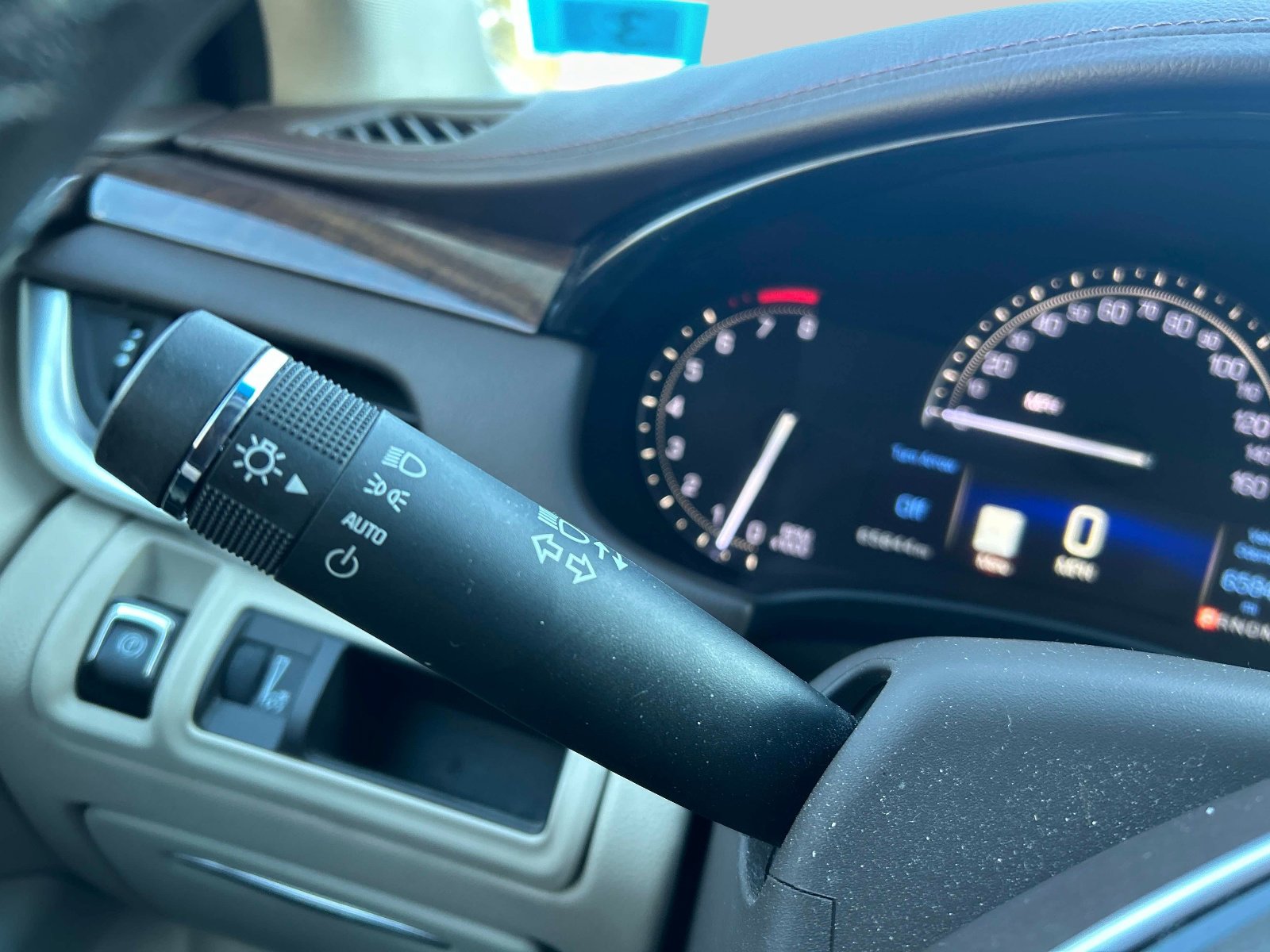 Used 2017 Cadillac XTS Luxury w/ Driver Awareness Package image 26