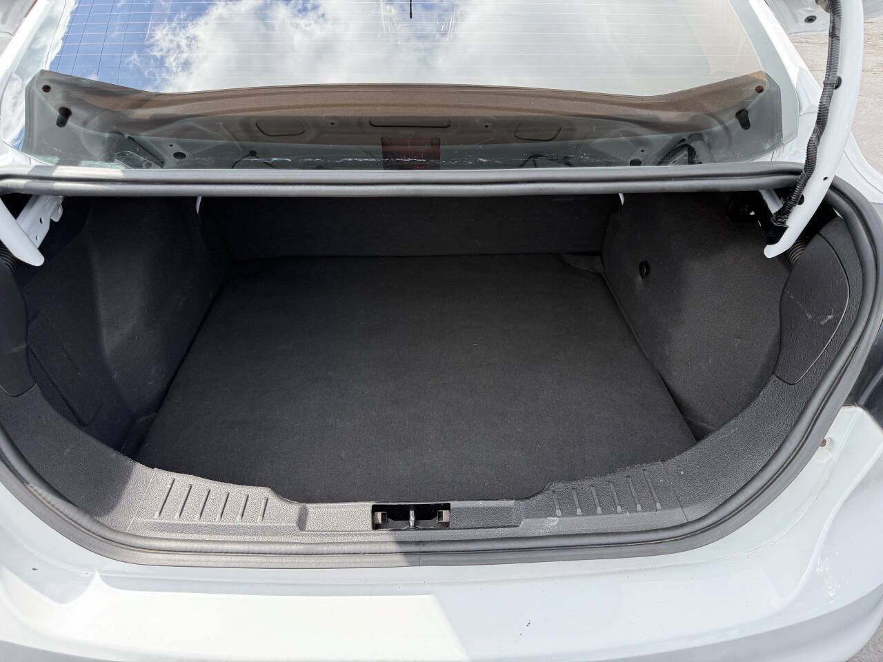 Used 2014 Ford Focus S FWD image 7