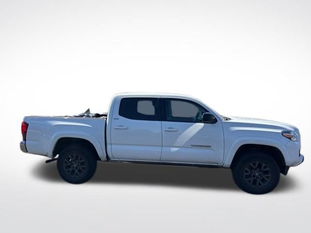 Used 2023 Toyota Tacoma SR5 RWD image 4