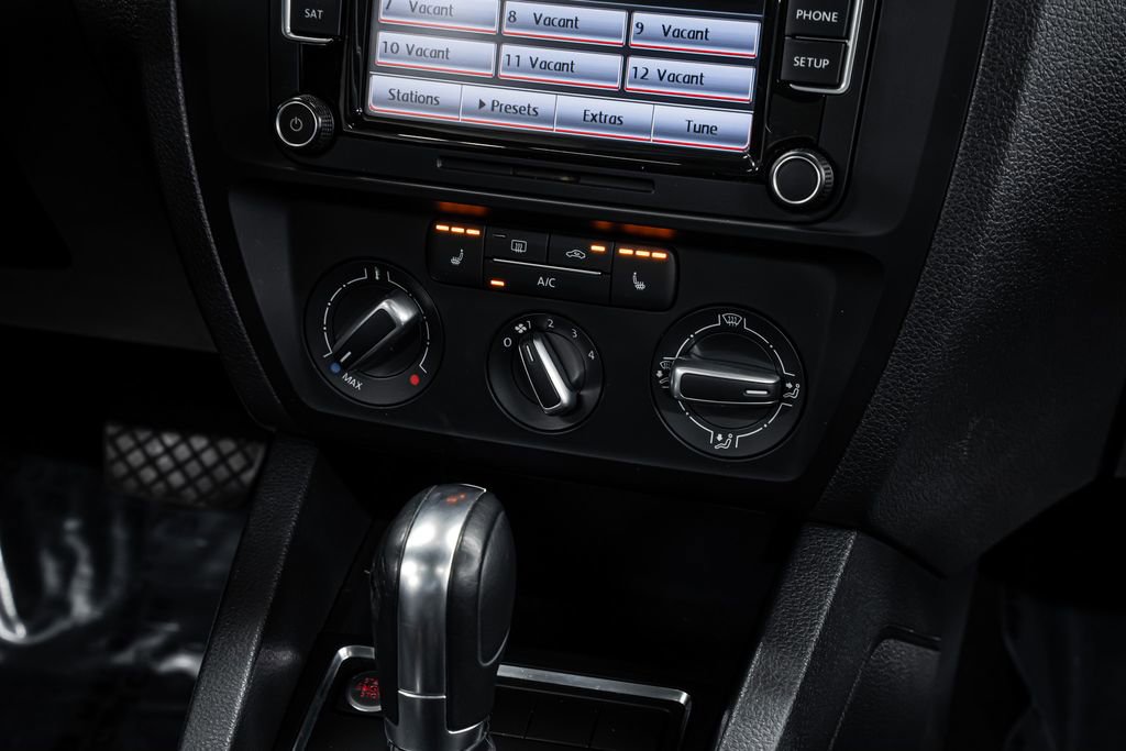 Used 2015 Volkswagen Jetta SE image 13