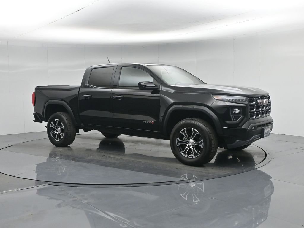 Used 2023 GMC Canyon AT4 image 6