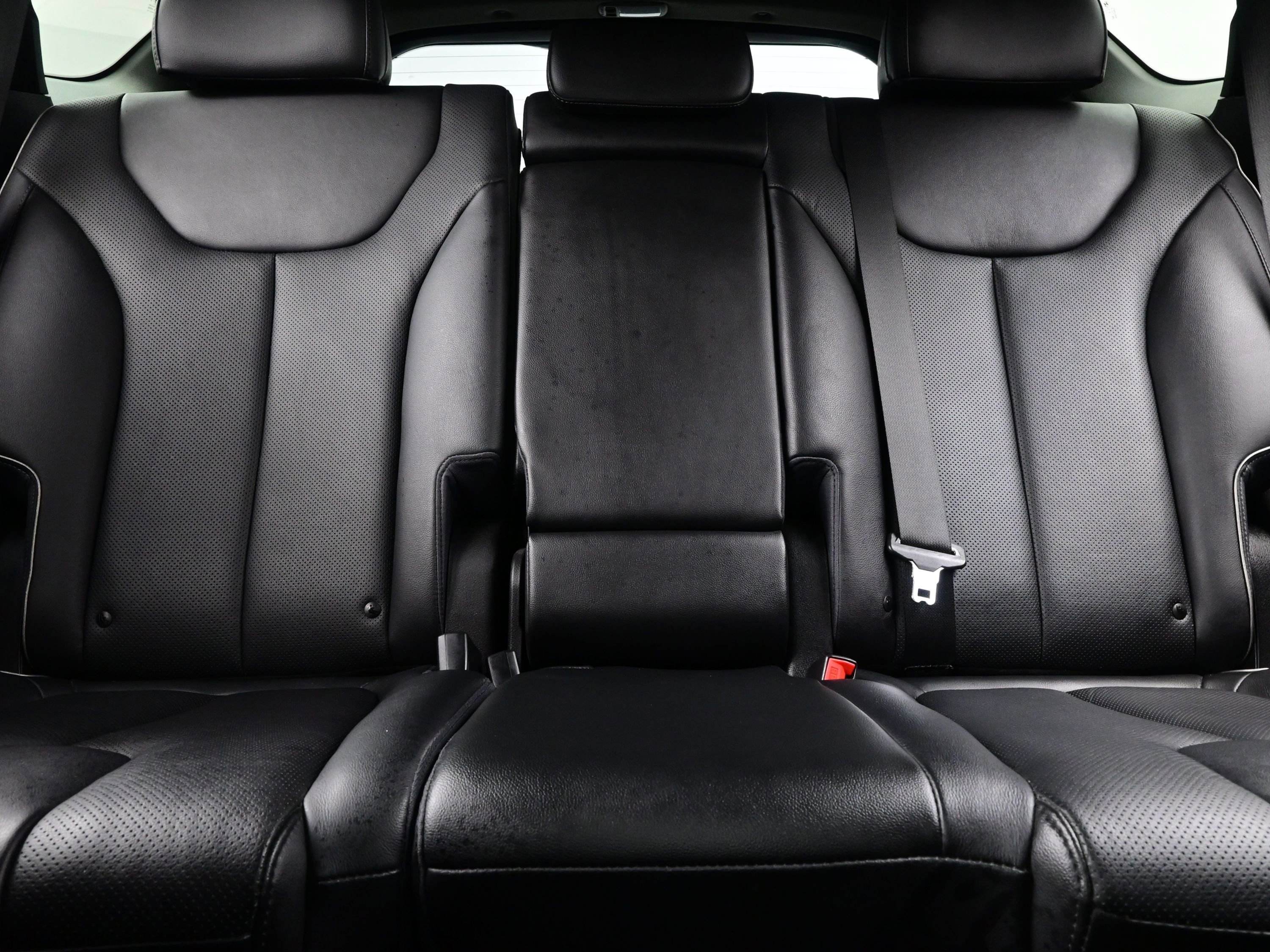 Certified 2023 Hyundai Santa Fe Limited image 16