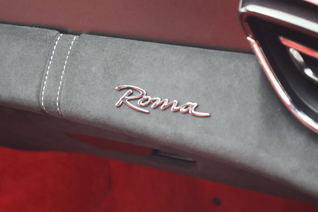 Used 2023 Ferrari Roma RWD image 19
