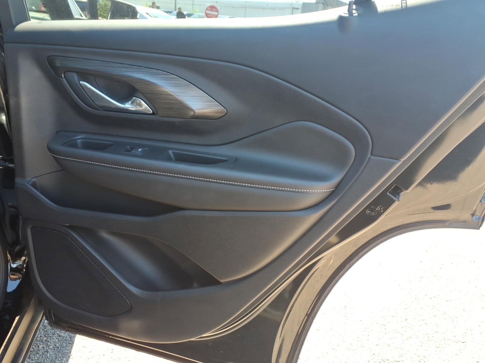 Certified 2023 GMC Terrain SLT w/ Infotainment Package II image 13