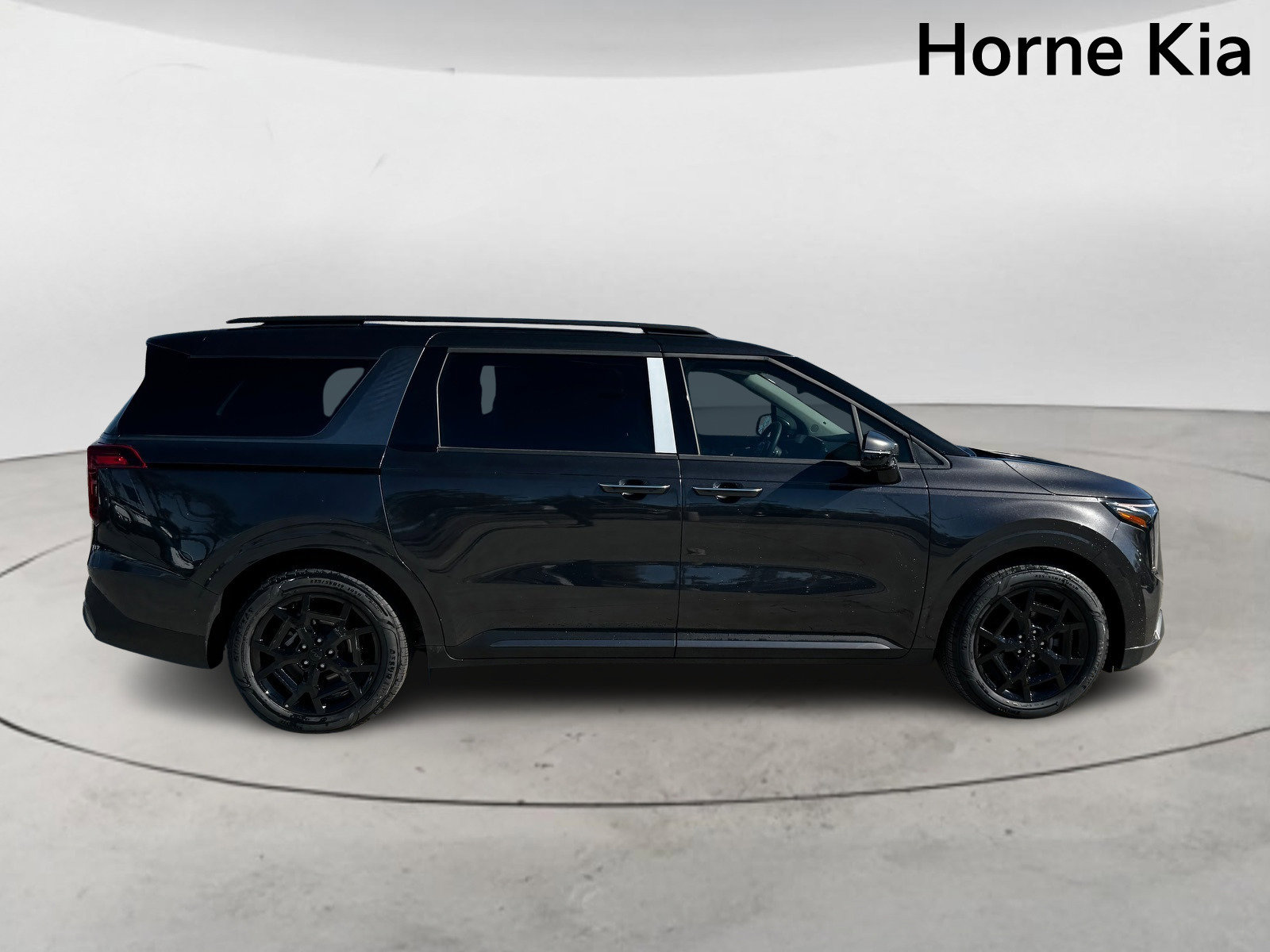 New 2026 Kia Carnival SX w/ SX Dark Edition Package image 3