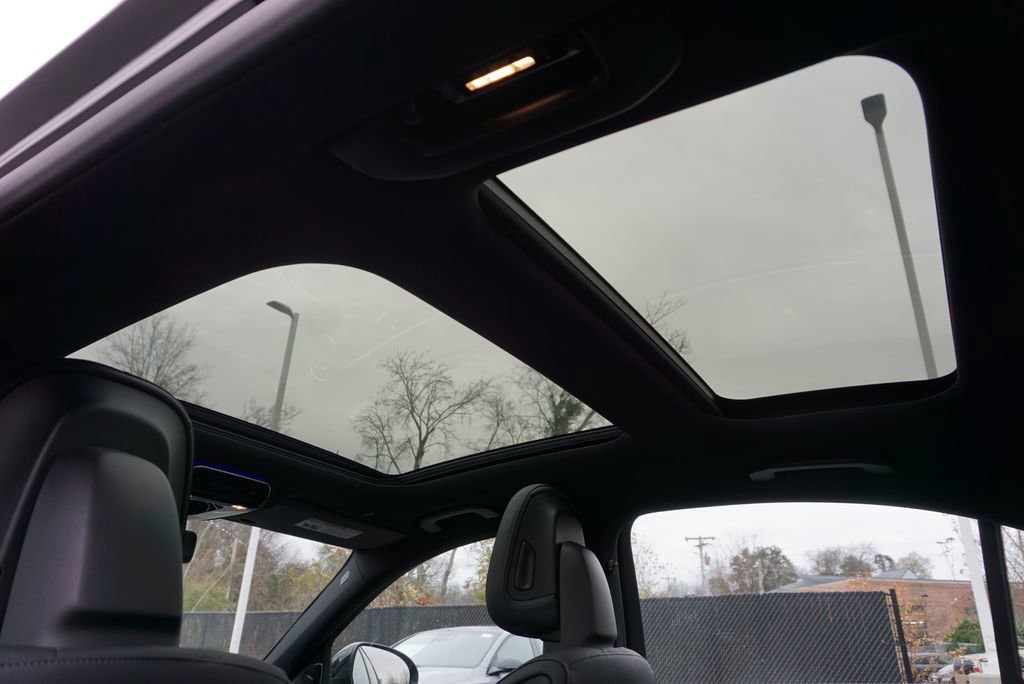 Certified 2024 Mercedes-Benz C 300 Sedan image 16