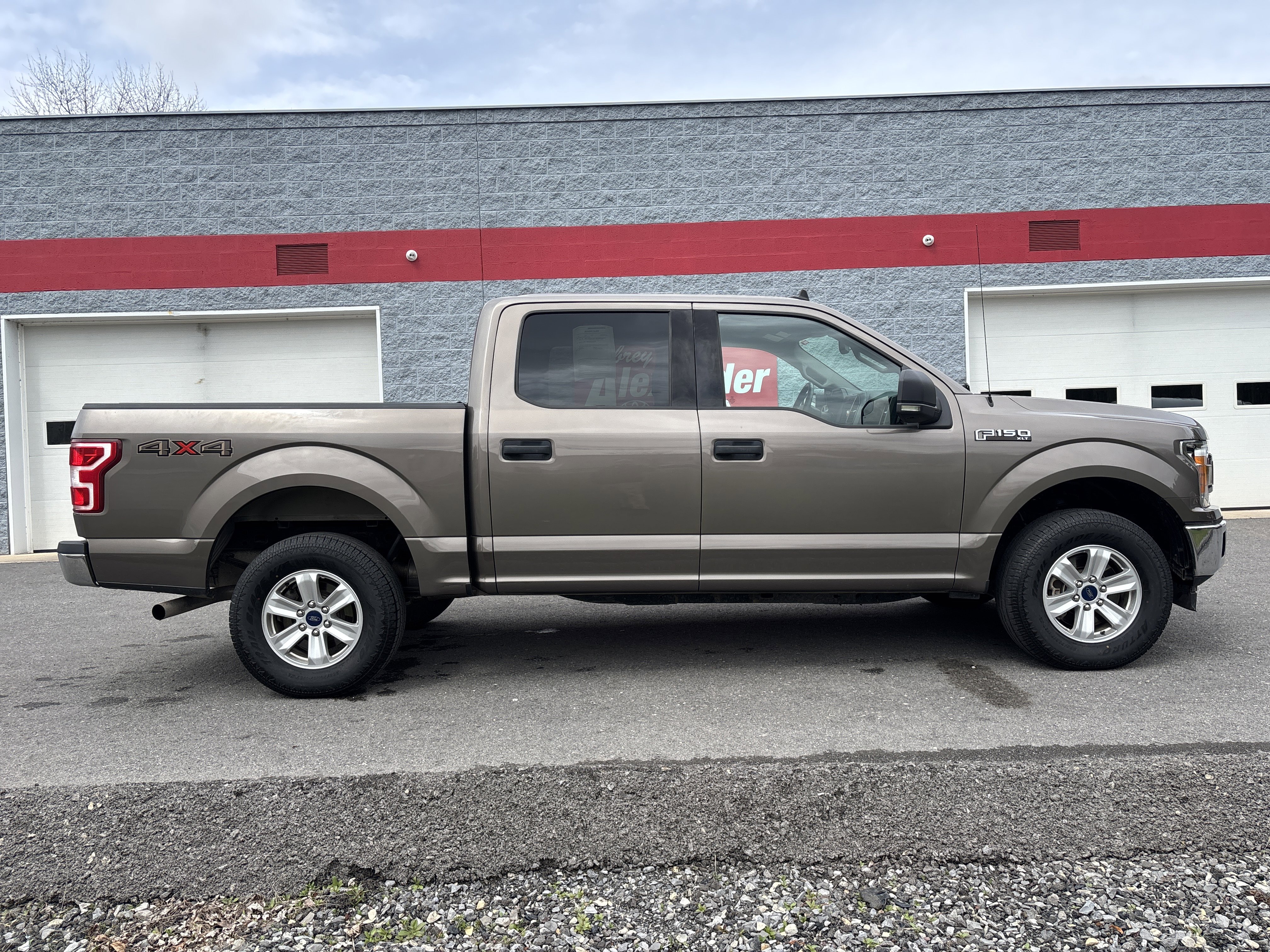 Used 2019 Ford F150 XLT w/ Equipment Group 301A Mid image 2