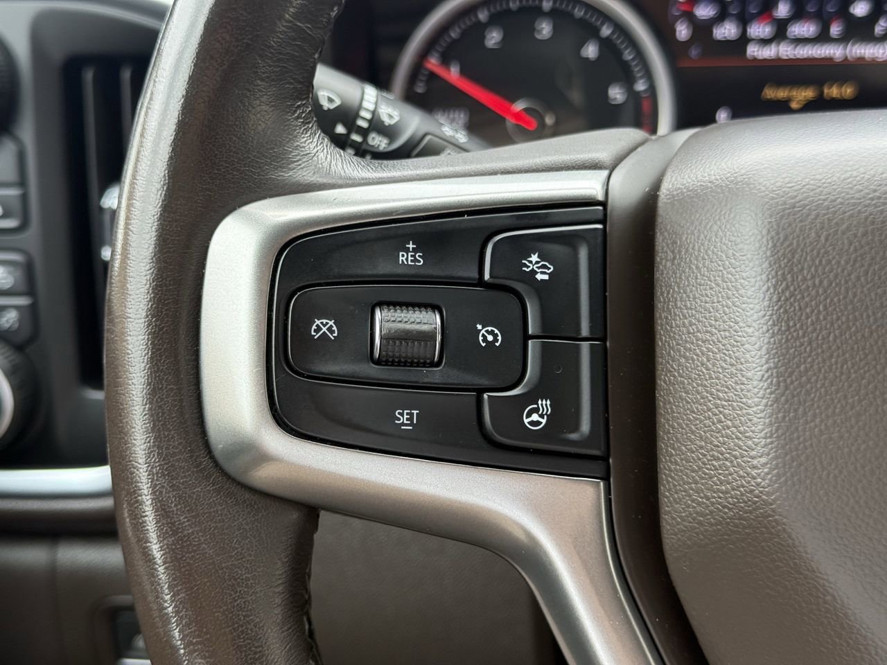 Used 2020 Chevrolet Silverado 1500 LTZ w/ LTZ Premium Package AWD/4WD image 13