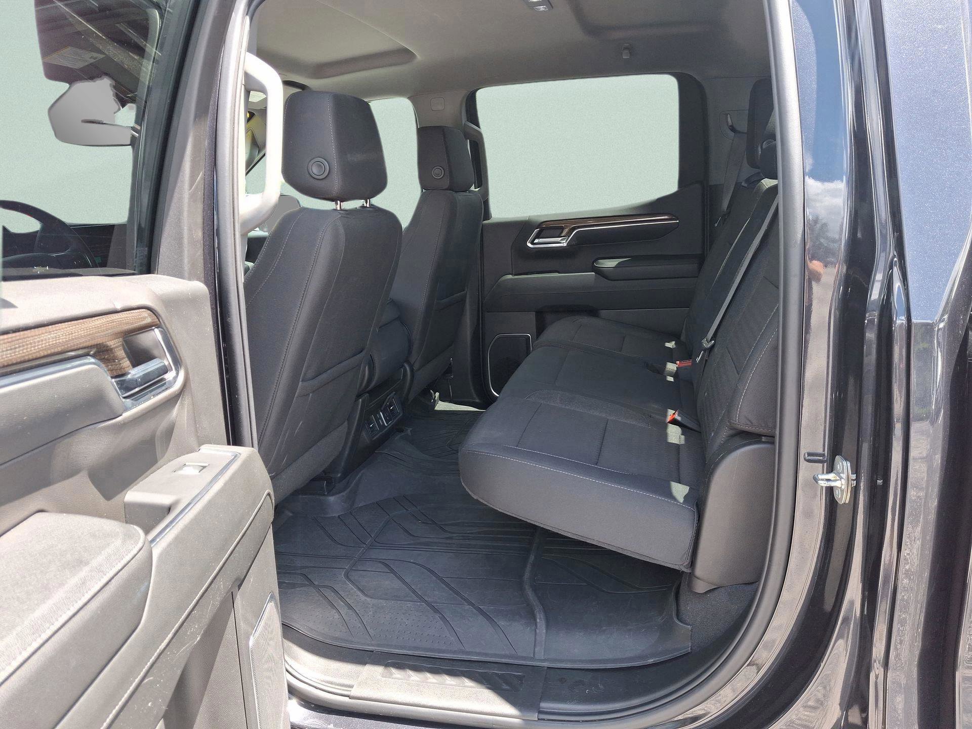 Used 2024 Chevrolet Silverado 1500 LT w/ Protection Package image 17