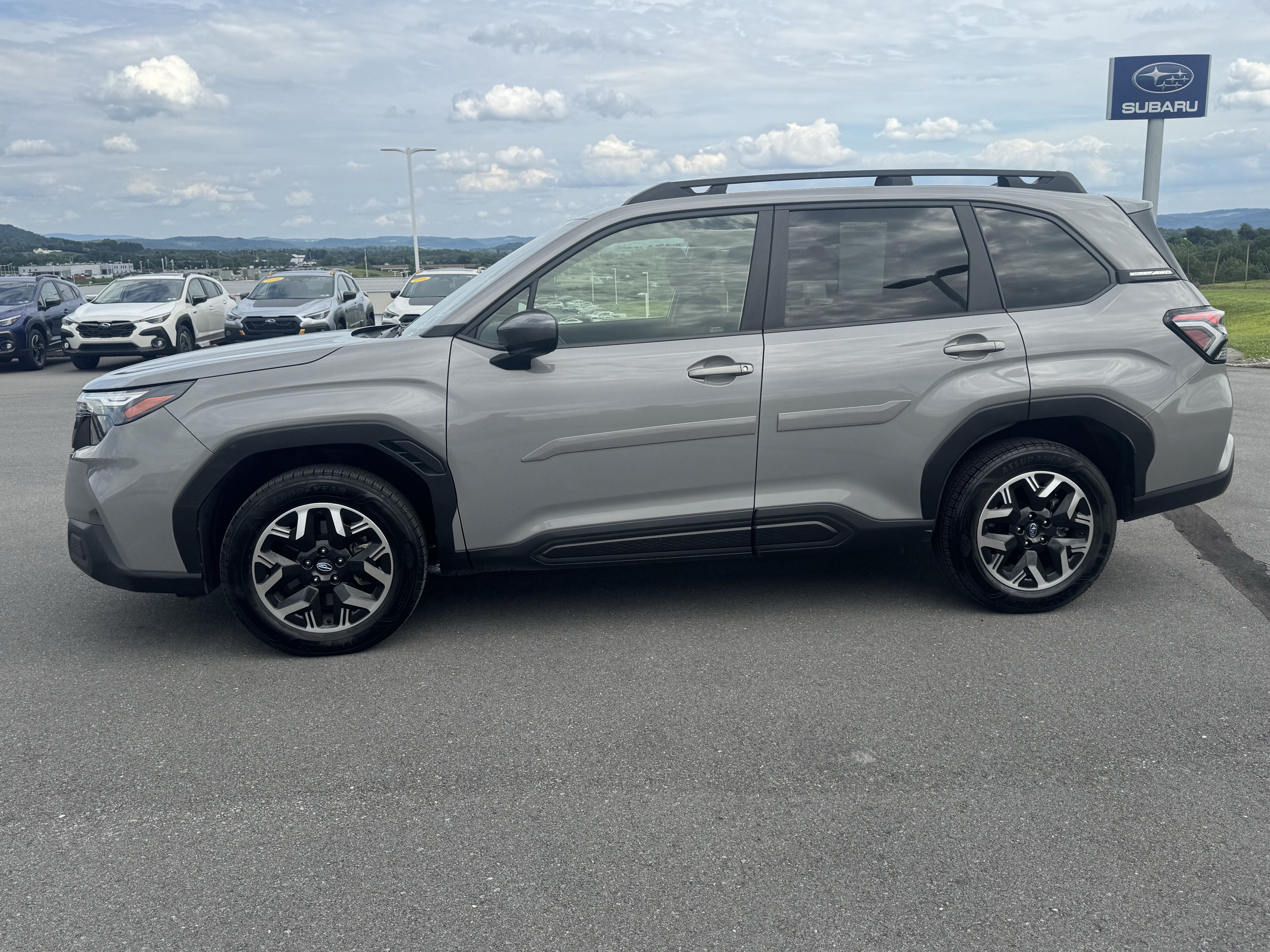 Certified 2025 Subaru Forester Premium w/ Convenience Package #1 AWD/4WD image 7