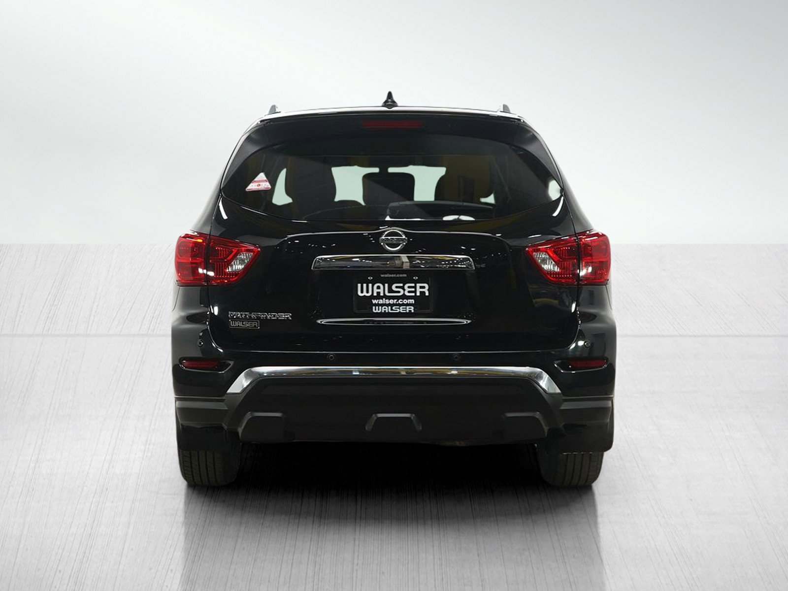 Used 2019 Nissan Pathfinder S image 4