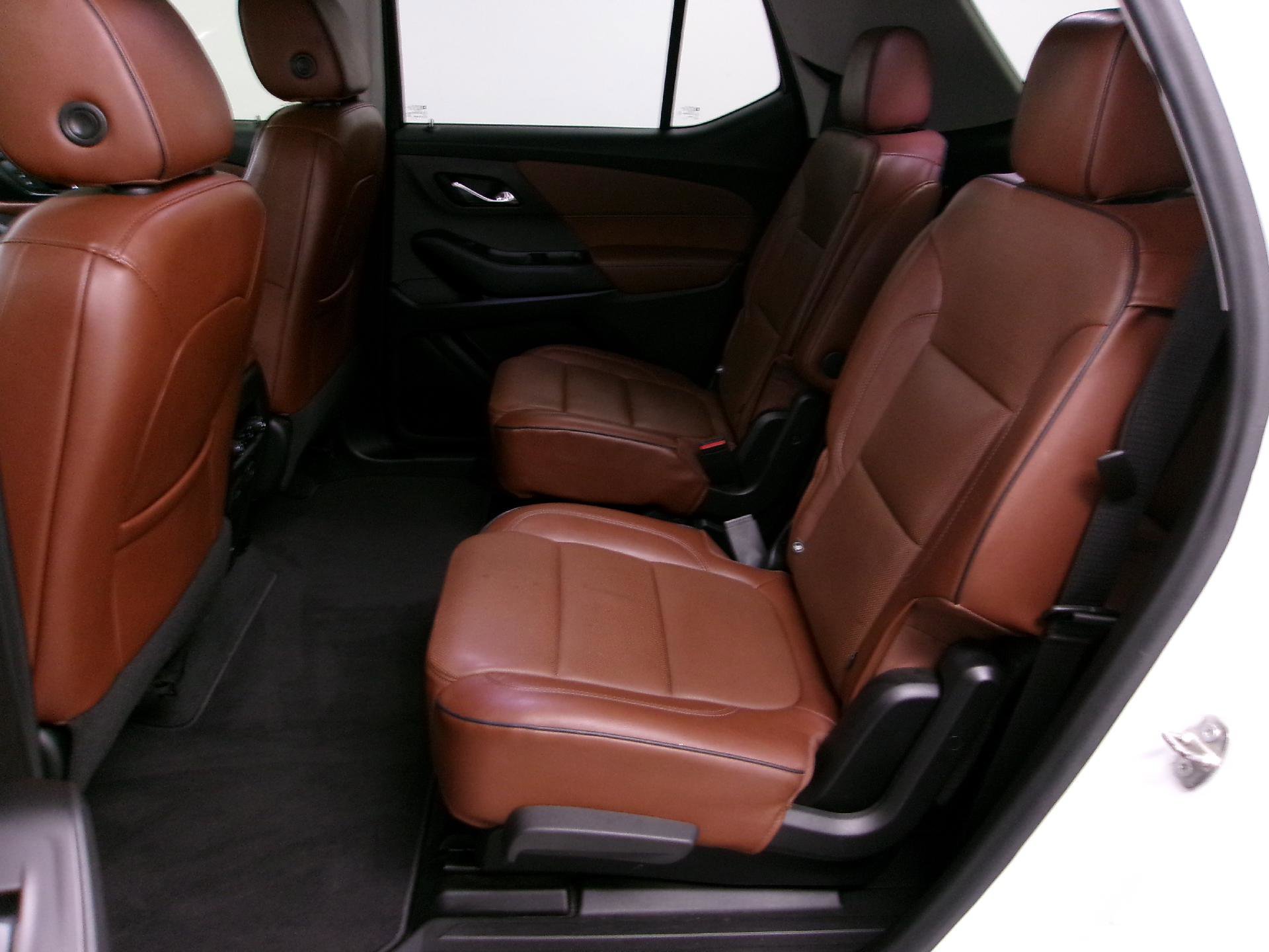 Used 2020 Chevrolet Traverse High Country image 11