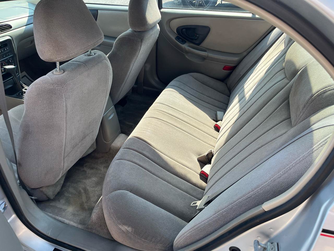 Used 2005 Chevrolet Malibu Classic FWD image 21
