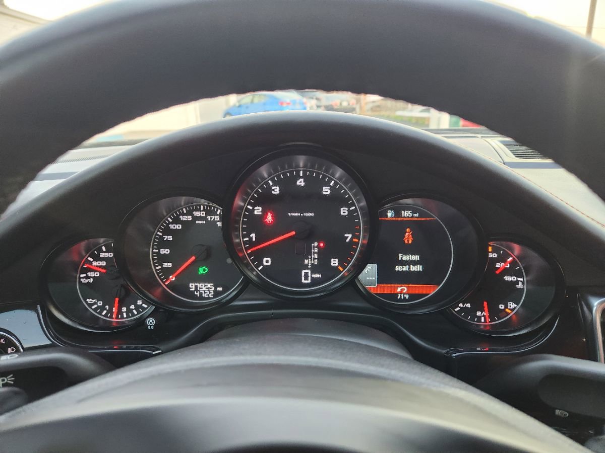 Used 2014 Porsche Panamera 4 image 17